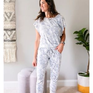 NWT Latched Mama PJ set with new, never used coffee cup